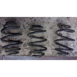 Пружина задняя